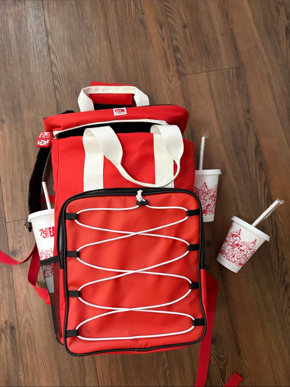JACK in the Box 75 years large insulated backpack cooler bag with 3 cups!NEW